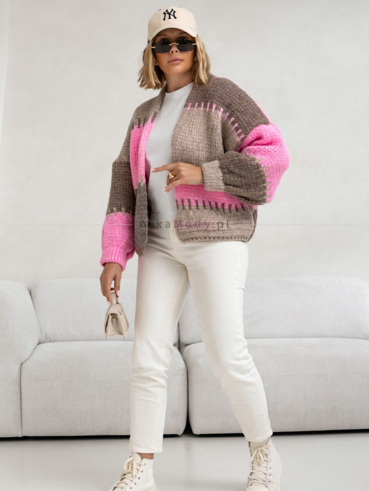 Oversizowy kardigan o krótkim fasonie bez zapięcia w kolorach beżu, capuccino,różu SPLOTY Polski produkt 4 Oversizowy kardigan o krótkim fasonie bez zapięcia w kolorach beżu, capuccino,różu SPLOTY Polski produkt 4