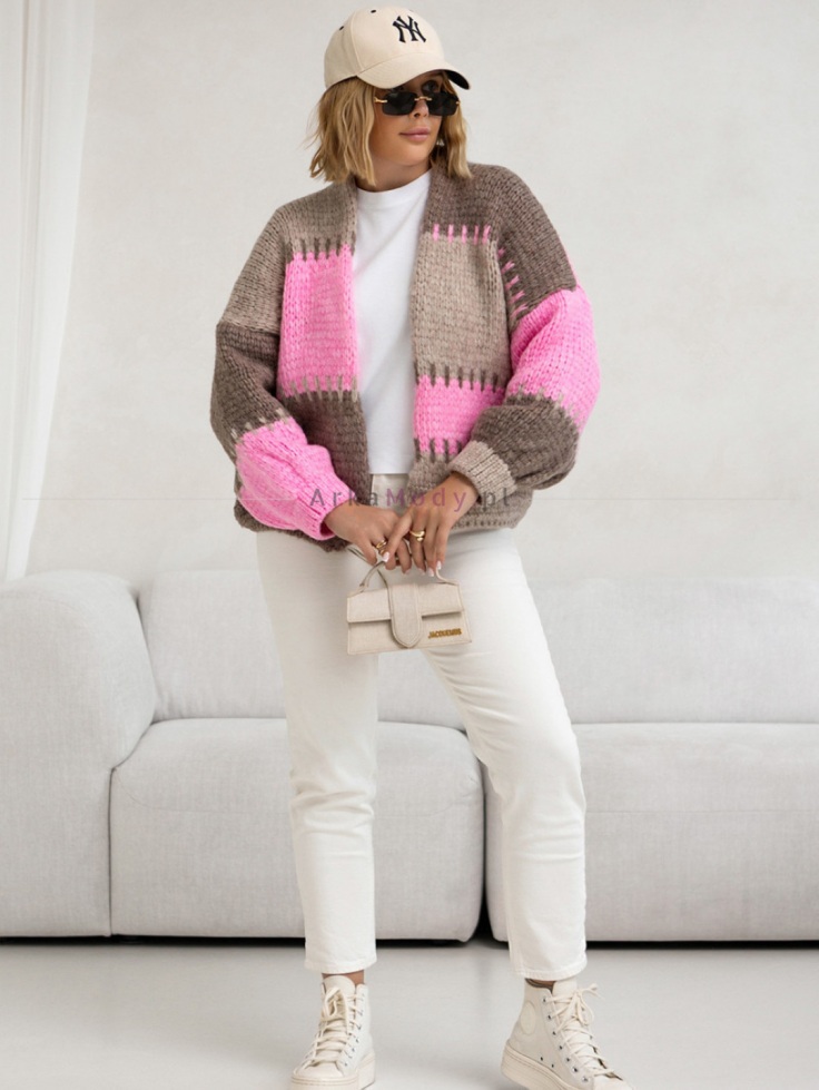 Oversizowy kardigan o krótkim fasonie bez zapięcia w kolorach beżu, capuccino,różu SPLOTY Polski produkt 2 Oversizowy kardigan o krótkim fasonie bez zapięcia w kolorach beżu, capuccino,różu SPLOTY Polski produkt 2