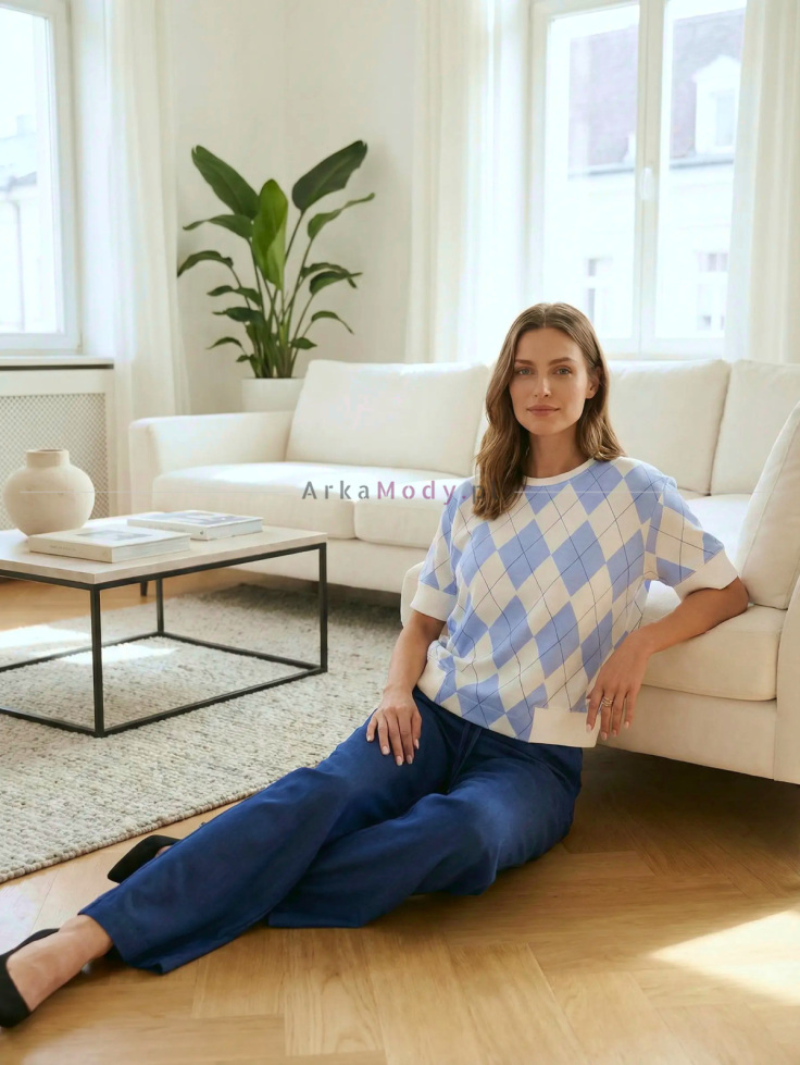 Bluzka damska romby niebieska sportowy styl luźna lekko pudełkowym kroju WIBs Polska 4