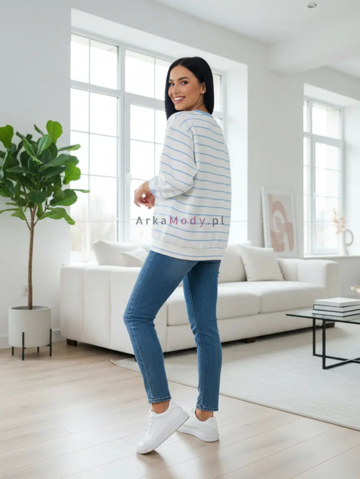 Bluza damska w błekitne paski z aplikacją pieska oversize rękaw 3/4 Xana Collection 7